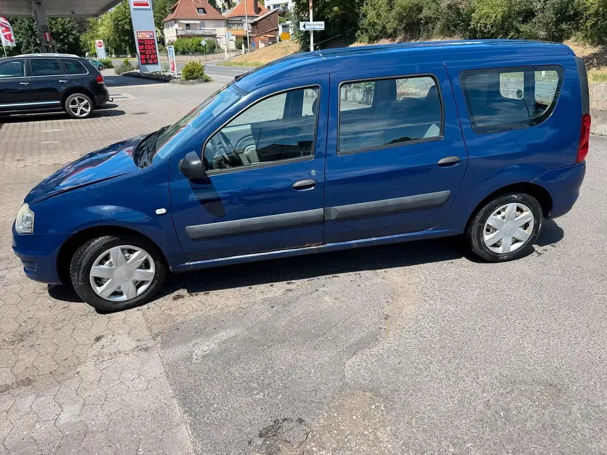Używany Dacia Logan 87 KM (63 kW) 2009 Niebieski Kombi
