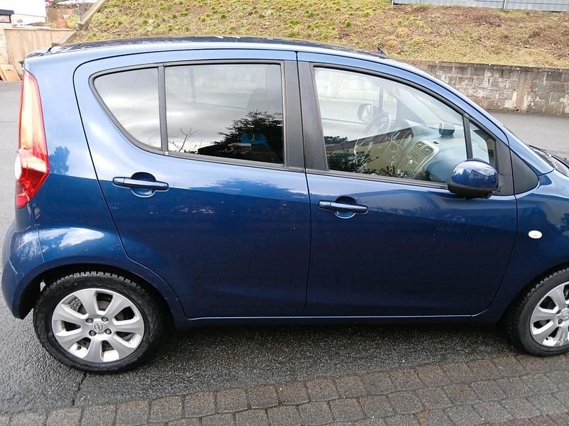 Gebraucht Opel Agila 86 PS (63 kW) 2009 Blau Kleinwagen
