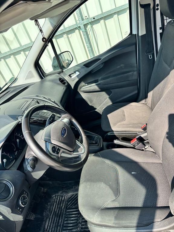 Gebraucht Ford Transit 116 PS (85 kW) 2023 Weiß Van / Kleinbus