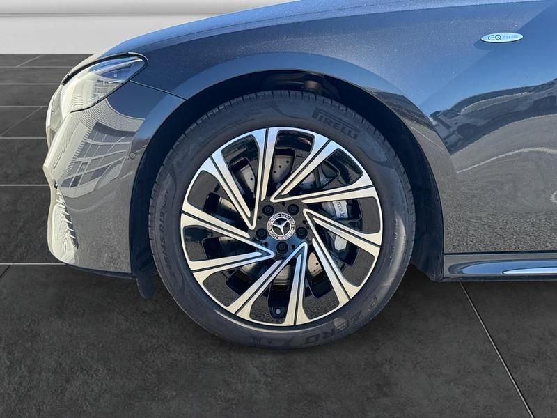 Gebraucht Mercedes E300 Exclusive 204 PS (150 kW) 2025 Szary Kombi