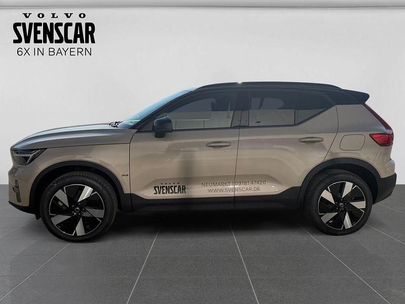 Używany Volvo EX40 Plus 185 kW (252 KM) 2026 Beżowy SUV