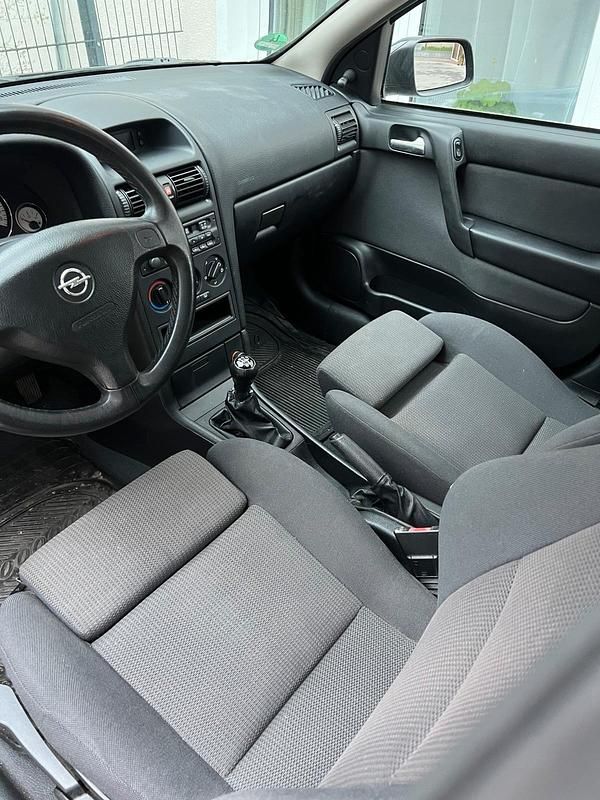 Gebraucht Opel Astra 84 PS (61 kW) 2002 Grün Kombi