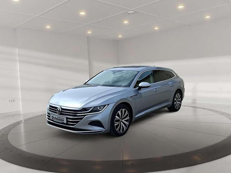 Gebraucht VW Arteon Elegance 218 PS (160 kW) 2022 Pyritsilber metallic Kombi