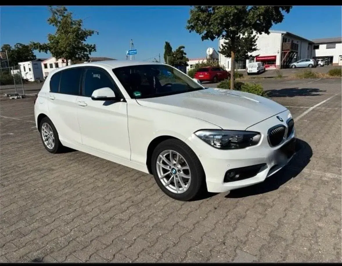Gebraucht BMW 116 Advantage 116 PS (85 kW) 2018 Weiß Kleinwagen