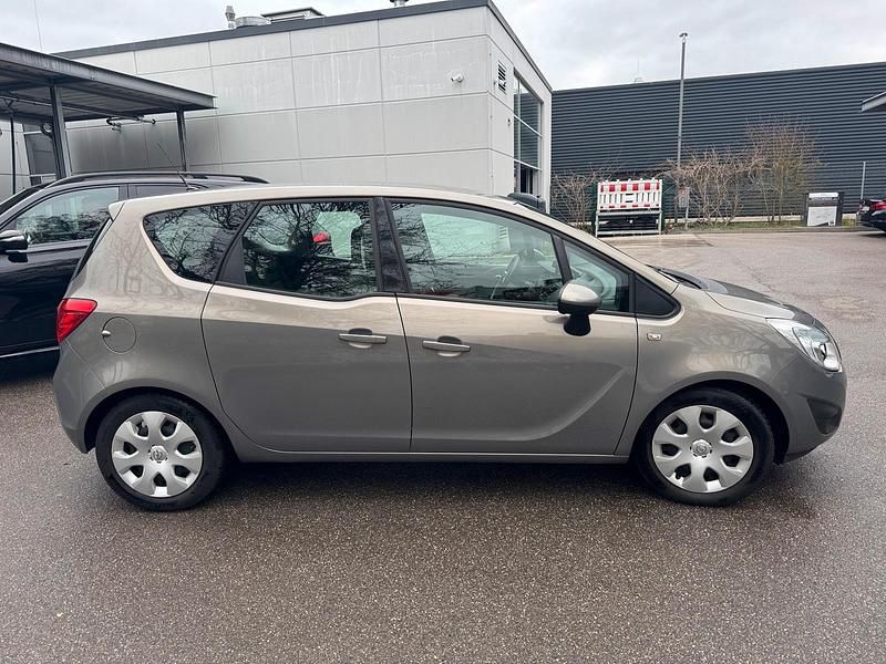 Gebraucht Opel Meriva 100 PS (73 kW) 2013 Grau Van / Kleinbus