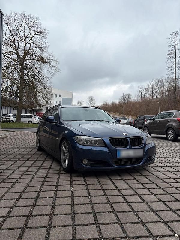 Gebraucht BMW 320 220 PS (161 kW) 2010 Blau Kombi