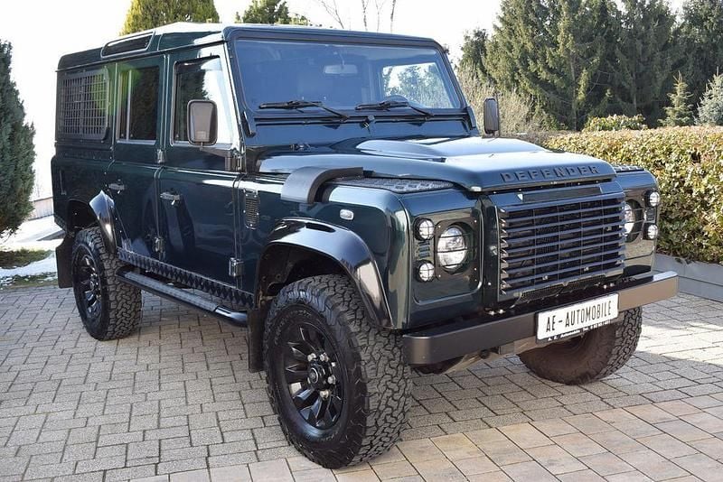 Gebraucht Land Rover Defender SE 122 PS (89 kW) 2012 Grün Kombi