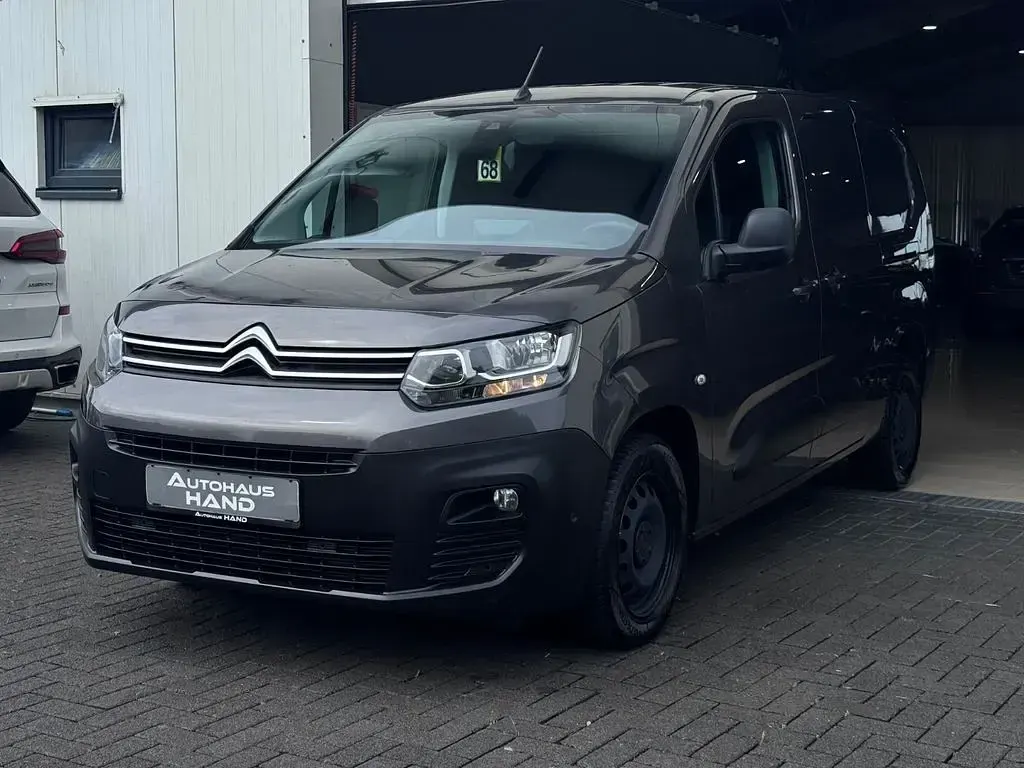 Gebraucht Citroën Berlingo 131 PS (96 kW) 2019 Grau Van / Kleinbus