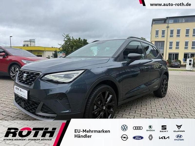 Magnetic grau metallic / midnight schwarz metallic Neu 2025 Seat Arona Black Edition SUV | 26.490 € (Teuer) - Bild 1/4