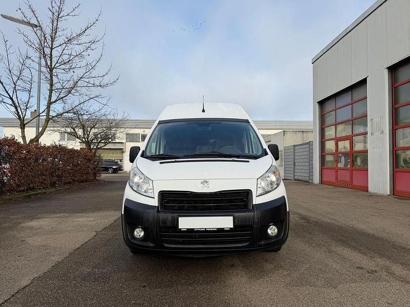 Gebraucht Peugeot Expert 128 PS (94 kW) 2015 Weiß Van