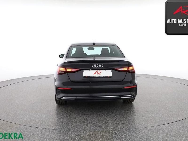 Gebraucht Audi A3 Ambiente 150 PS (110 kW) 2023 Brillantschwarz Limousine