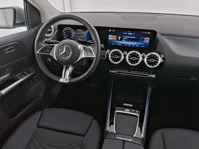 Brugt Mercedes E250 Progressive 163 HK (119 kW) 2025 Sølv Sedan