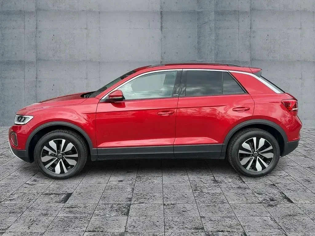 Gebraucht VW T-Roc Move 150 PS (110 kW) 2023 Rot SUV