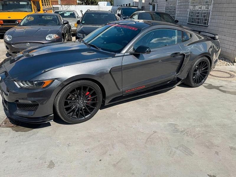 Second-hand Ford Mustang 309 CP (227 kW) 2017 Gri