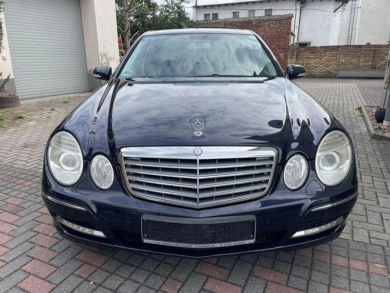 Gebraucht Mercedes E280 Elegance 231 PS (169 kW) 2008 Blau Limousine