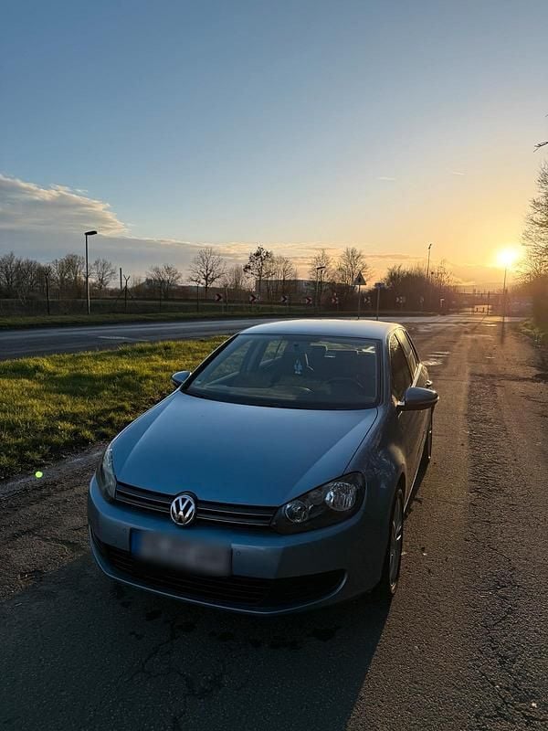 Gebraucht VW Golf VI 80 PS (58 kW) 2009 Blau Kleinwagen