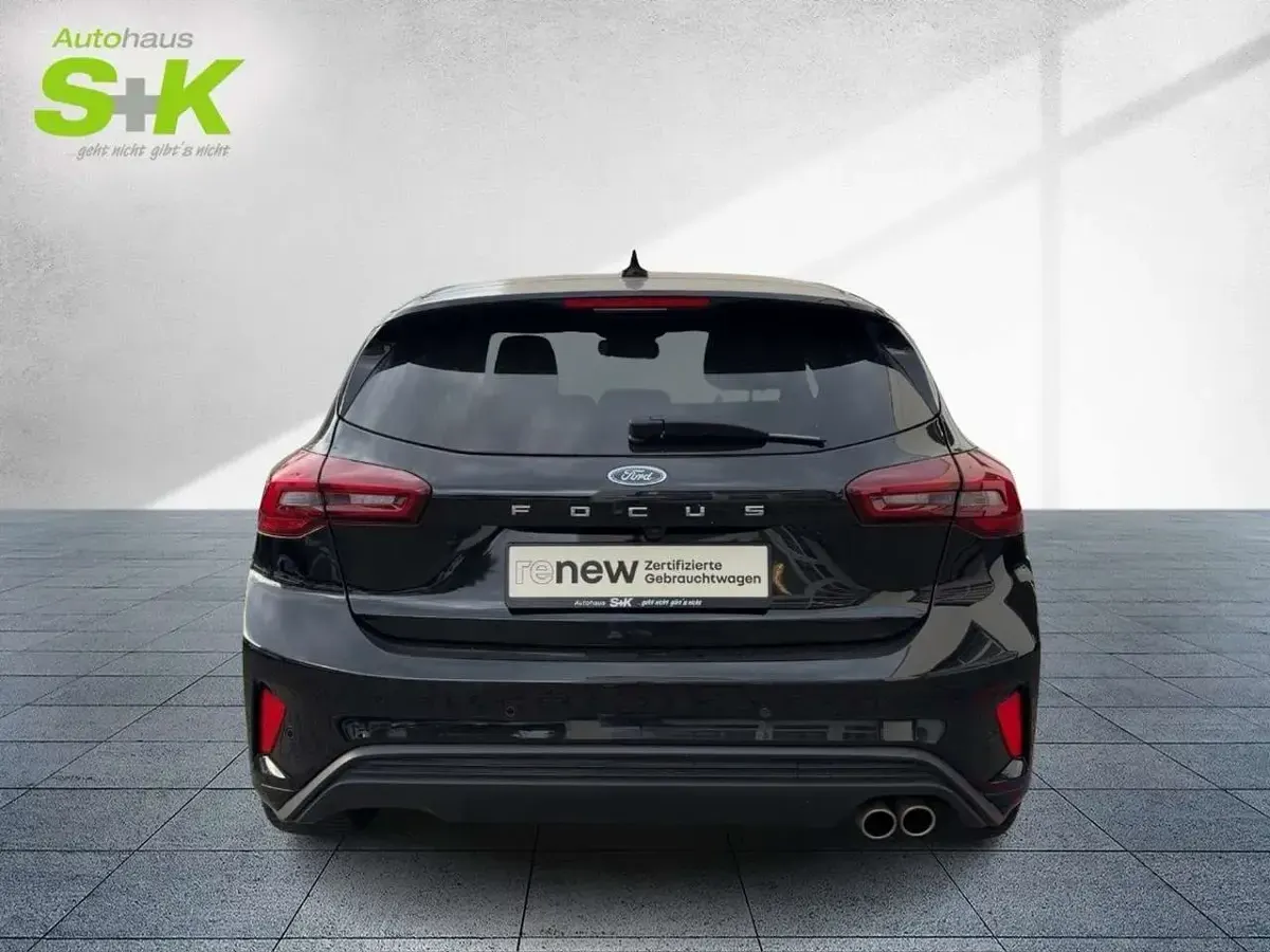 Gebraucht Ford Focus ST-Line X 155 PS (114 kW) 2024 Obsidianschwarz metallic Limousine