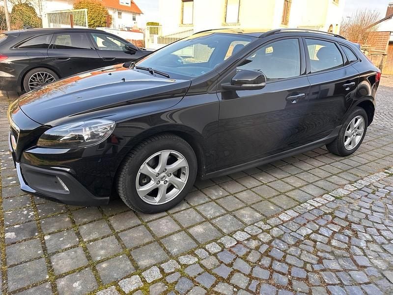Gebraucht Volvo V40 CC 152 PS (111 kW) 2017 Schwarz Kombi
