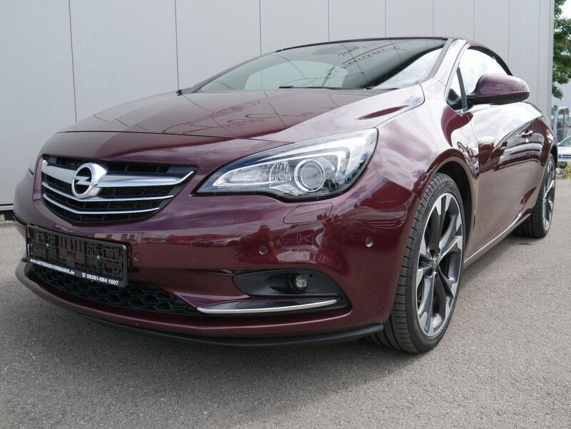 Rot Gebraucht 2015 Opel Cascada Innovation Cabrio | 9.440 € (Guter Preis) - Bild 1/4