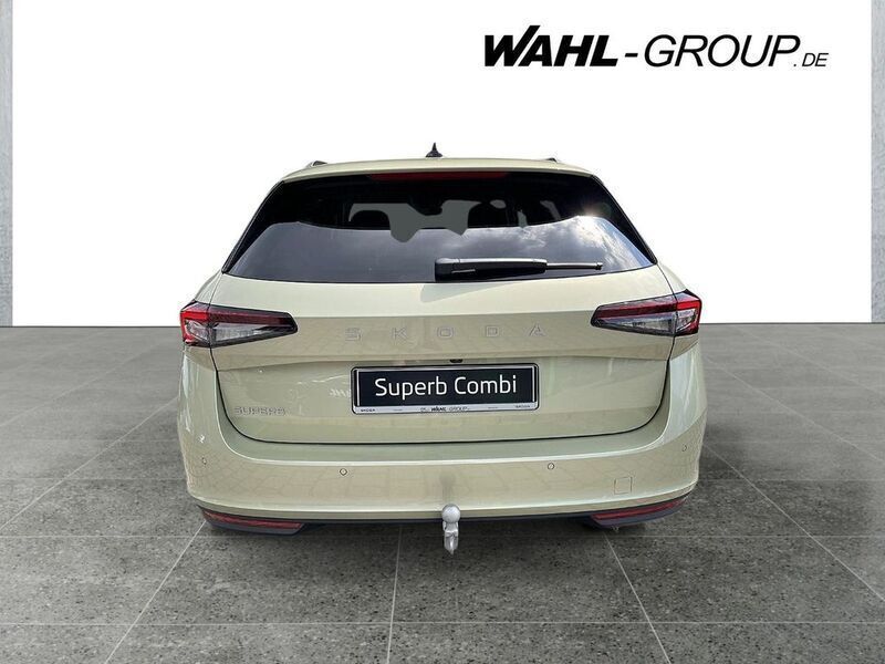 Gebraucht Skoda Superb Selection 150 PS (110 kW) 2024 Beige Kombi