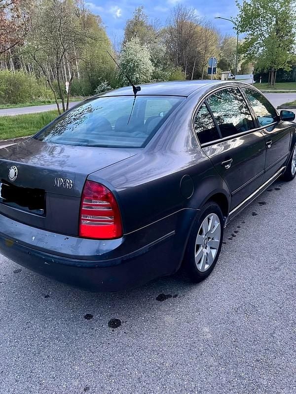Brugt Skoda Superb 131 HK (96 kW) 2003 Grå Sedan