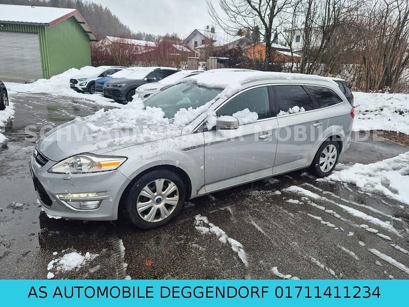 Gebraucht Ford Mondeo Titanium 140 PS (102 kW) 2012 Grau Kombi