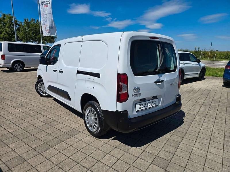 Gebraucht Toyota Proace 131 PS (96 kW) 2022 Ice white Van / Kleinbus