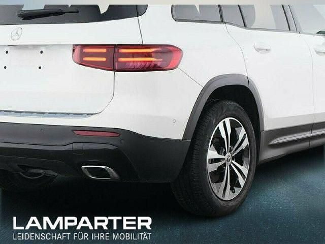 Gebraucht Mercedes GLB200 Night 150 PS (110 kW) 2024 Weiß SUV