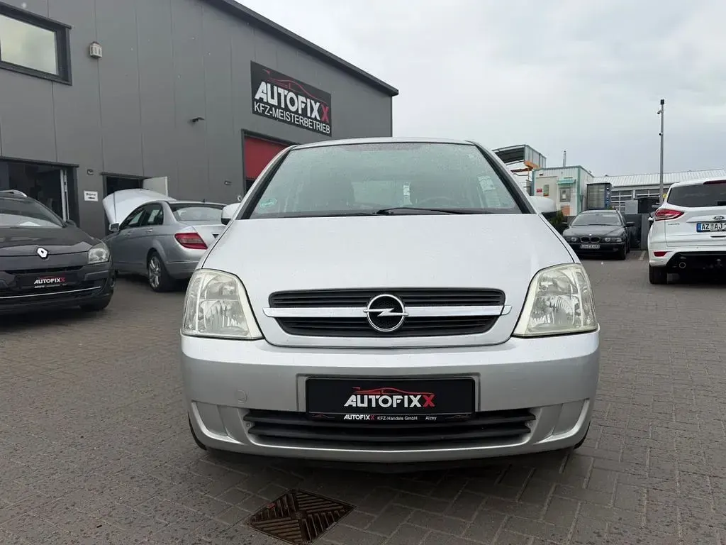 Gebraucht Opel Meriva Edition 90 PS (66 kW) 2004 Silber Van / Kleinbus