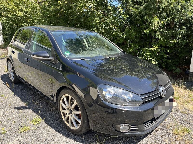 Schwarz Gebraucht 2010 VW Golf VI Team Limousine | 3.500 € (Fairer Preis) - Bild 1/4