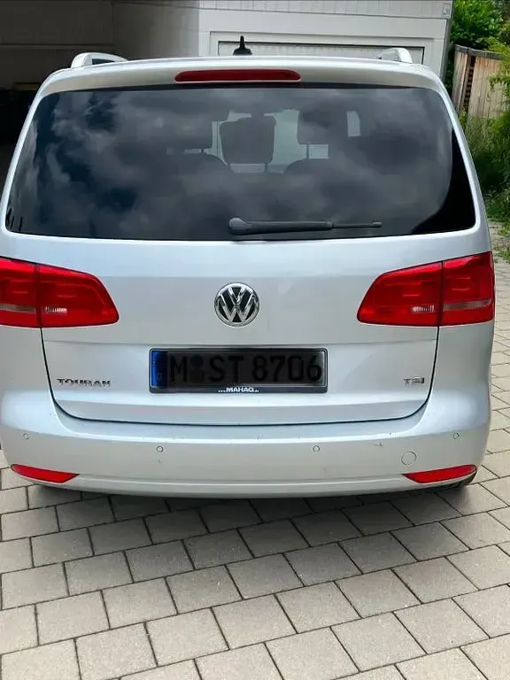 Gebraucht VW Touran Cup 140 PS (102 kW) 2015 Silber Van / Kleinbus