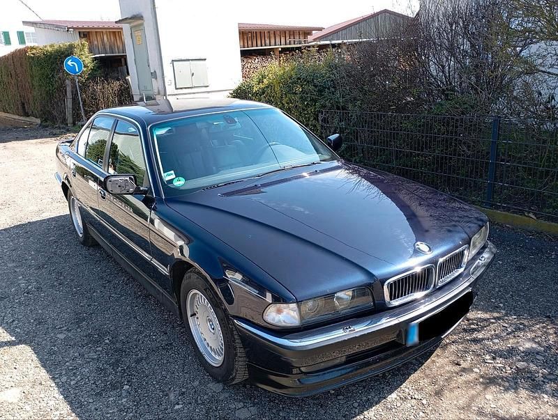 Gebraucht BMW 735 235 PS (172 kW) 1997 Blau Limousine