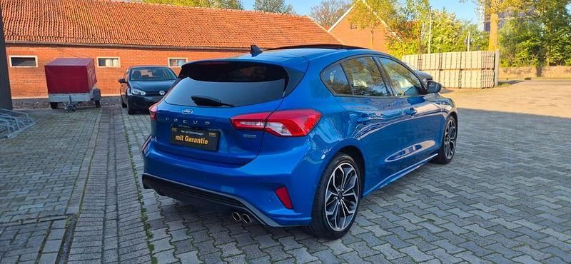 Usata Ford Focus ST-Line 120 CV (88 kW) 2019 Blu Berlina