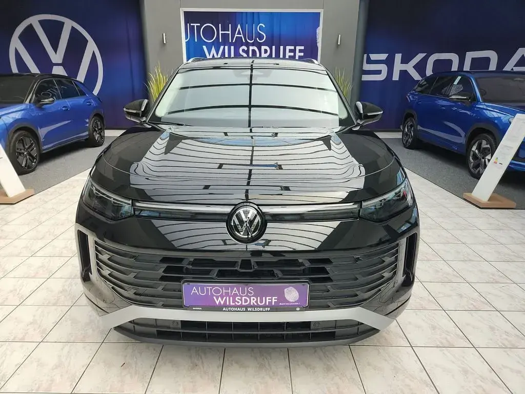 Neu VW Tayron Life 150 PS (110 kW) 2026 Grenadillschwarz met. SUV