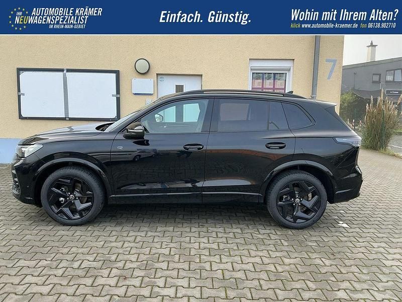 Neu VW Tiguan Style 150 PS (110 kW) 2025 [2t2t] deep black perleffekt SUV