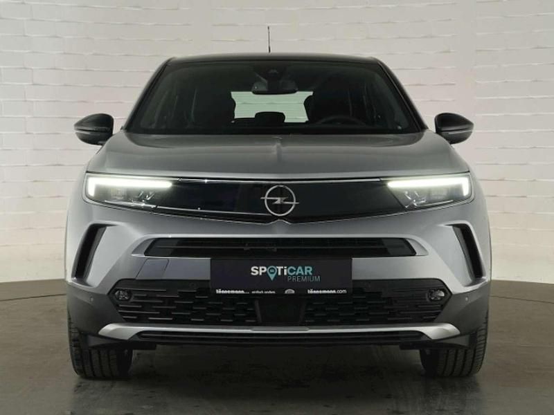 Neu Opel Mokka-e Ultimate 100 kW (136 PS) 2025 Kontrast grau SUV