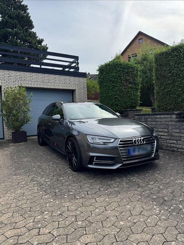 Gebraucht Audi A4 Design 190 PS (139 kW) 2016 Grau Kombi