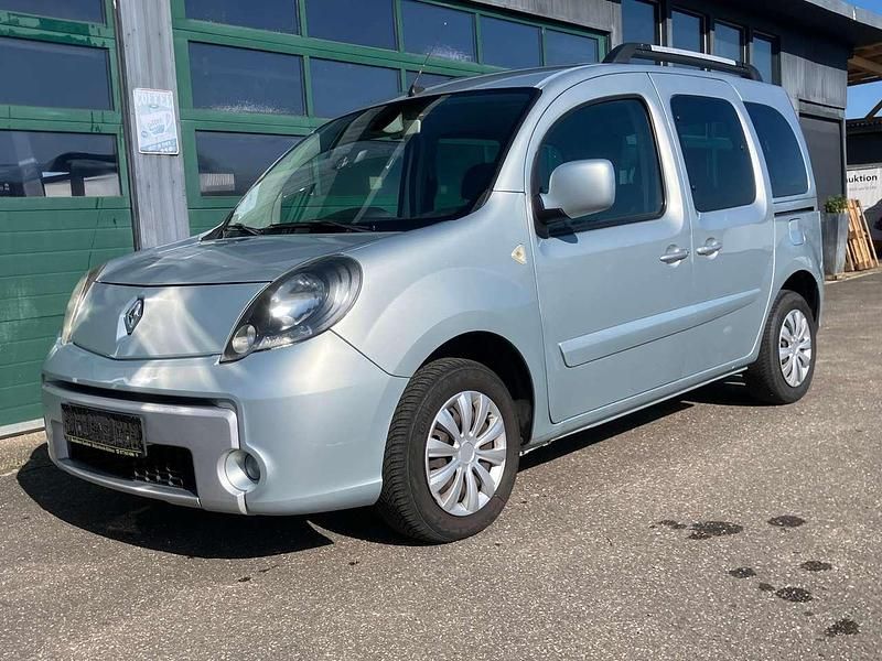Gebraucht Renault Kangoo Luxe 109 PS (80 kW) 2012 Silber Van / Kleinbus
