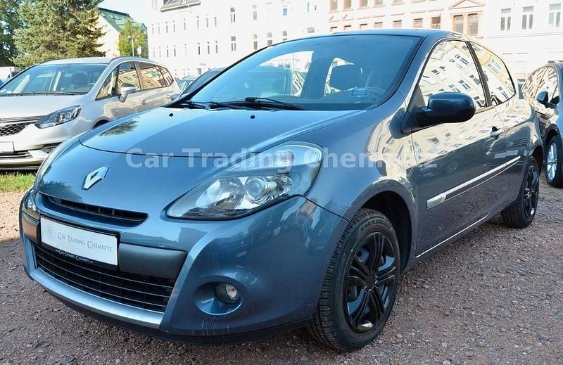 Gebraucht Renault Clio III Dynamique 75 PS (55 kW) 2009 Blau Kleinwagen