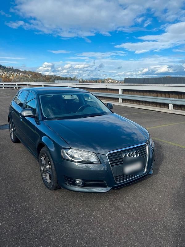 Grau Gebraucht 2009 Audi A3 Kombi | 5.900 € (Fairer Preis) - Bild 1/4