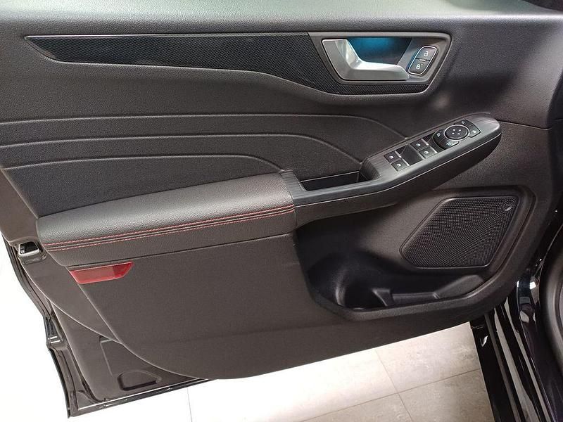 Gebraucht Ford Kuga ST-Line X 152 PS (111 kW) 2022 Schwarz SUV