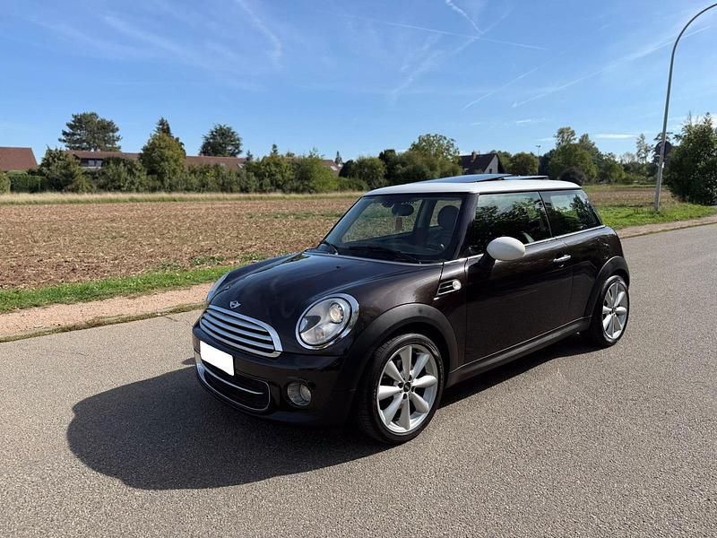 Braun Gebraucht 2014 Mini Cooper Coupé Coupé | 7.599 € - Bild 1/4