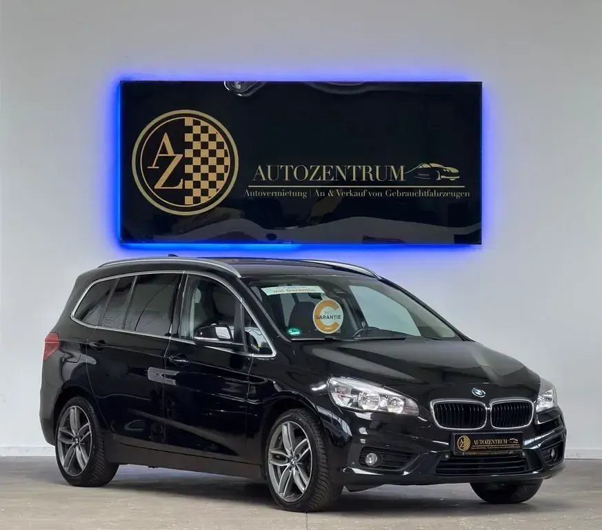 Gebraucht BMW 218 Gran Tourer Sport Line 150 PS (110 kW) 2015 Schwarz Van / Kleinbus