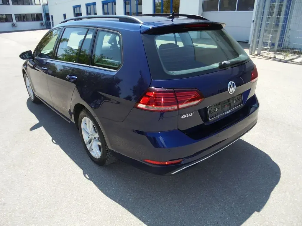 Gebraucht VW Golf VII Comfortline 150 PS (110 kW) 2018 Blau Kombi