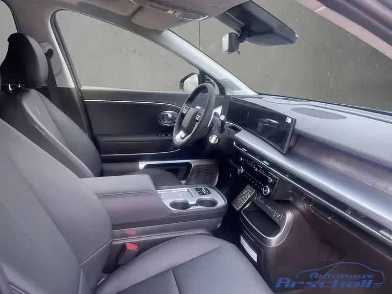 Neu Hyundai Ioniq 9 225 kW (307 PS) 2025 Schwarz SUV