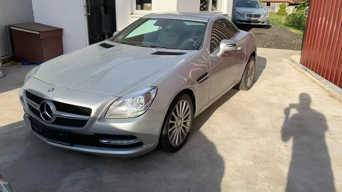 Gebraucht Mercedes SLK200 184 PS (135 kW) 2012 Silber Cabrio