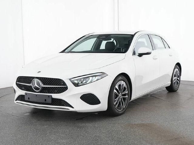 Gebraucht 2024 Mercedes A200 | 28.650 € (Guter Preis) - Bild 1/4