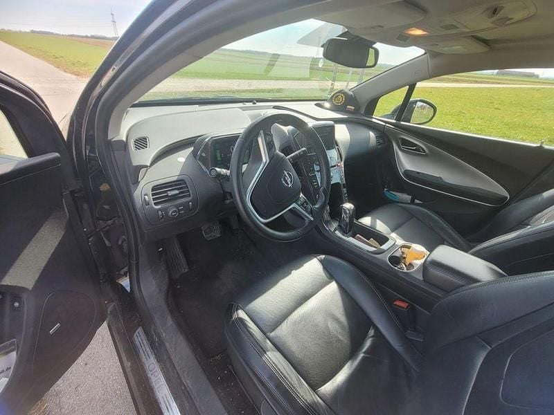 Gebraucht Opel Ampera 151 PS (111 kW) 2012 Schwarz Kleinwagen