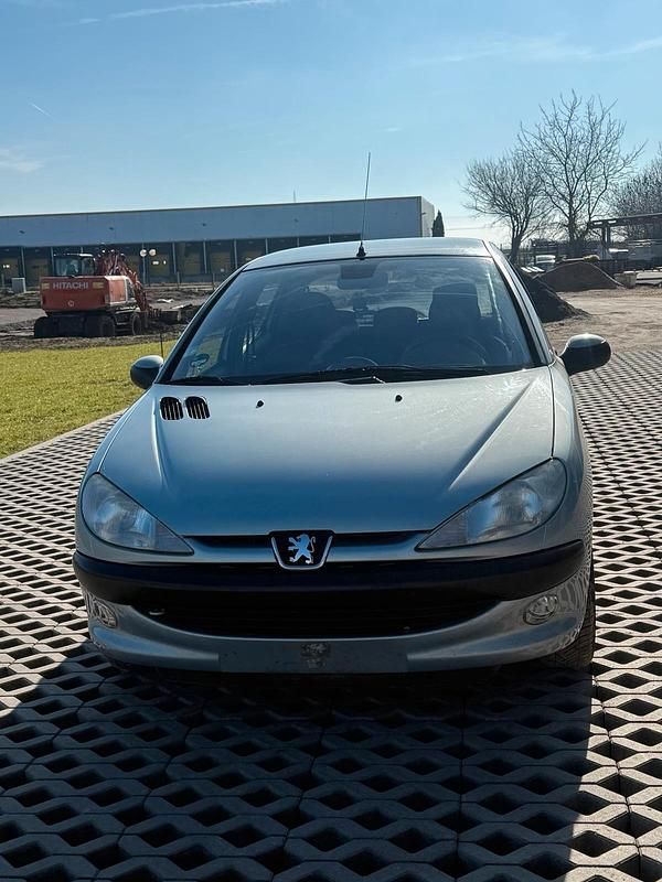 Gebraucht Peugeot 206 75 PS (55 kW) 2003 Blau Kleinwagen