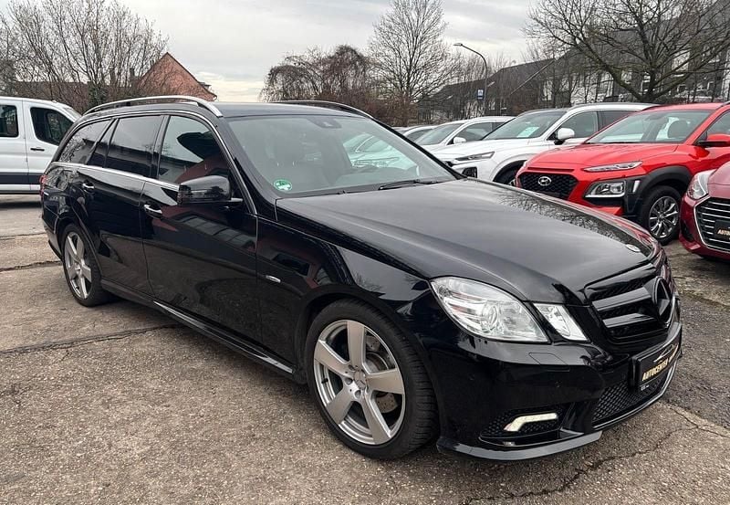 Gebraucht Mercedes E250 AMG 204 PS (150 kW) 2011 Schwarz Kombi